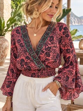 NWT Ocean Blue Apparel Boho Floral Bell Sleeve Wrap Top Free Size Resort Coastal